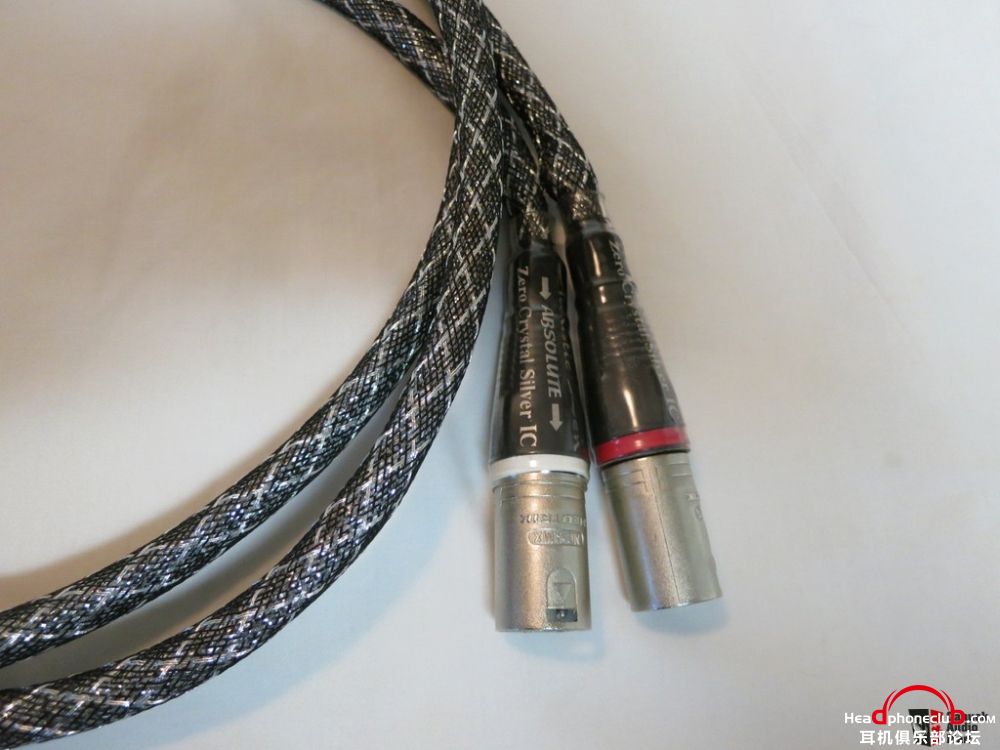 1057842-acoustic-zen-absolute-silver-xlr-interconnect-1m.jpg